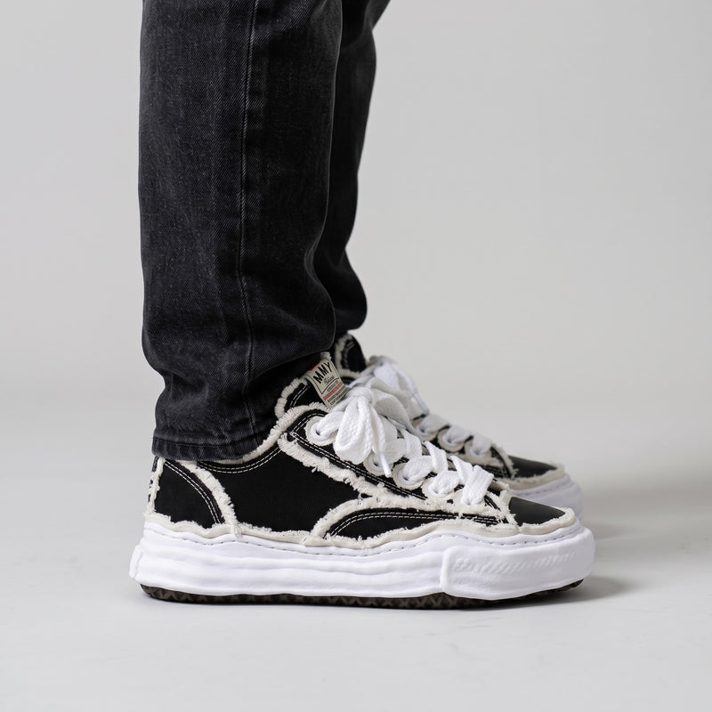 Maison Mihara Yasuhiro Peterson OG Sole Canvas Low Frayed Black
