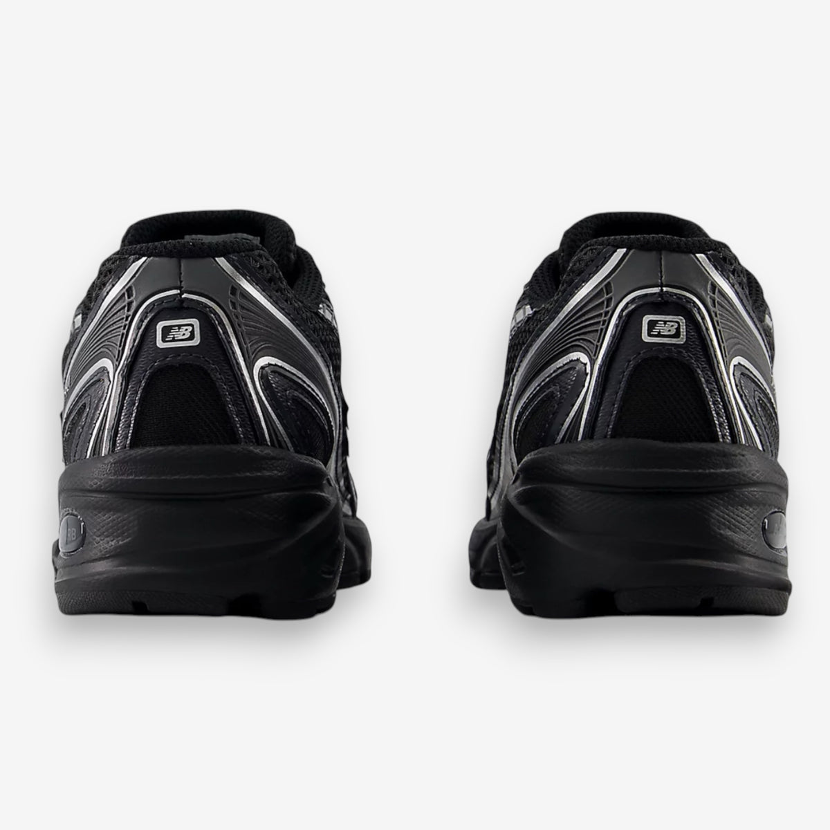 New Balance 740 GS Black Silver Metallic