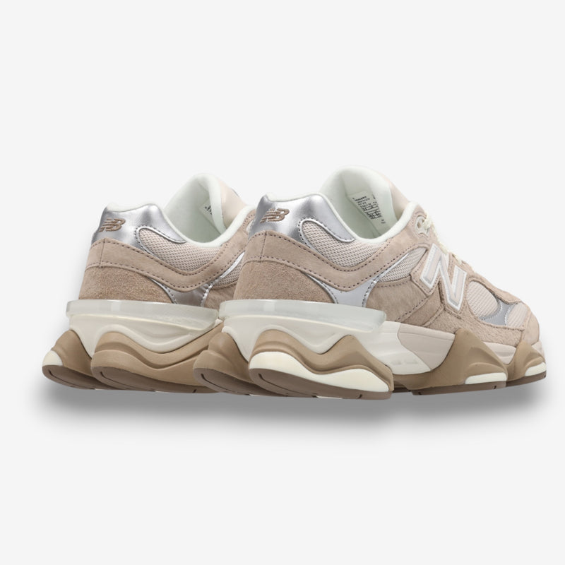 New Balance 9060 Moonbeam / Silver Metallic / Driftwood