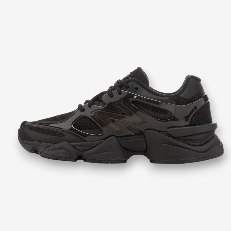 New Balance 9060 Sea Salt / Black