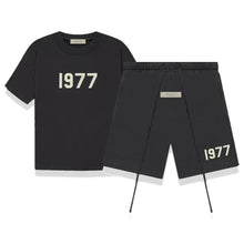Fear of God Essentials Iron 1977 Sommer Set